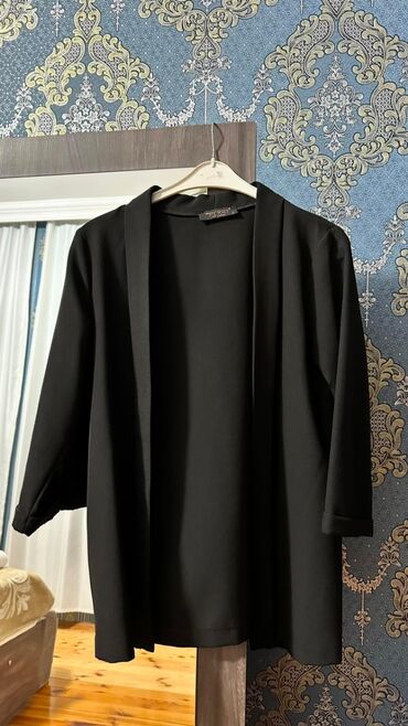 qadin kurtkalari yeni: Женская куртка L (EU 40), цвет - Черный