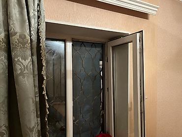 дом с бассейном: 3 комнаты, 90 м², Средний ремонт — 4