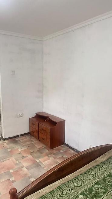 30000сом квартира: 50 м², 3 комнаты — 2