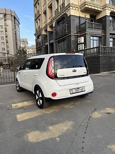 тойота приус с: Kia Soul EV: 2018 г., Электромобиль, Кроссовер — 5