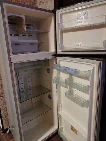 Soyuducular: 2 qapılı Samsung Soyuducu Satılır, rəng - Gümüşü — 7