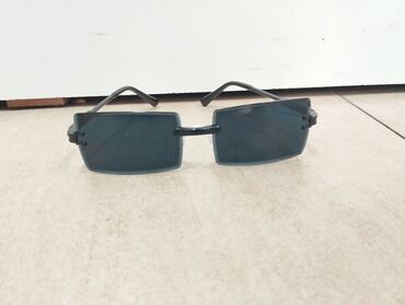 Eynəklər: Ocki acki gunes suasi ucun qabda var qarada var ik ededi biri 10manat — 3