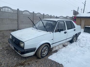 Volkswagen Jetta: 1989 г., 1.3 л, Механика, Бензин, Седан