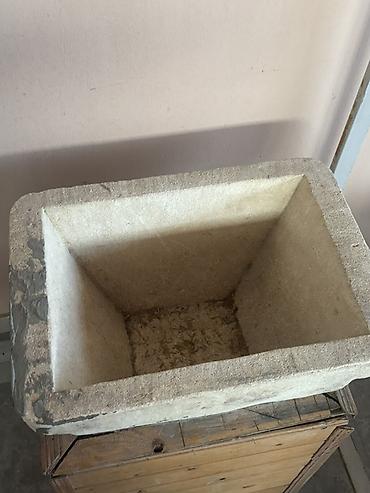 cekmeceli plastik sandıqlar: Taxta korpuslu, üst hissəsində iri dərin çanağı olan əlüzyuyan — 2