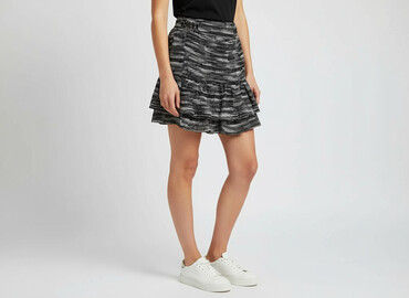 spódnice pepitka rozkloszowane: NIKKIE, Women`s skirt, size S