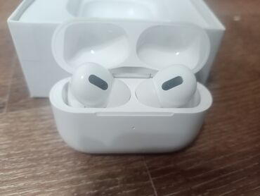 купить кейс для наушников: Airpods Pro Абсолютно новые, Airpods pro как брал лежали в коробке,не