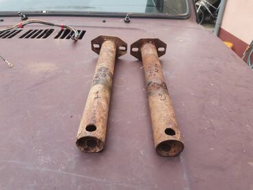 Auto delovi: Nosaci zadnjeg branika Lada 2121,21213,21214 Niva. Polovno, ocuvano — 2