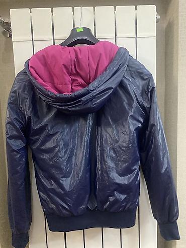jaket kişi: Emporio Armani EA7 qadın/kisi (unisex) qışlıq jaket - Rəng: tünd göy — 2