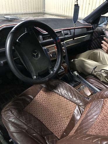 арзан матиз 1: Mercedes-Benz E-Class: 1988 г., 2.3 л, Кол менен иштөөчү, Бензин, Седан — 7