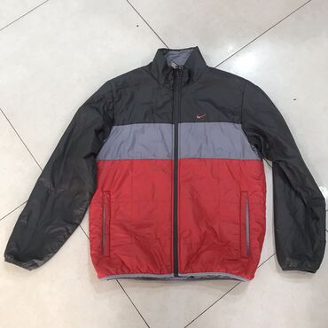Gödəkçələr: Gödəkçə Nike, M (EU 38), rəng - Qara