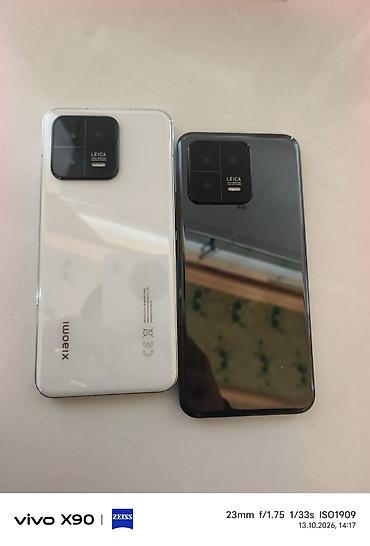 Xiaomi: Xiaomi 13 (две расцветки: белый и чёрный), глобальная версия HyperOS — 2