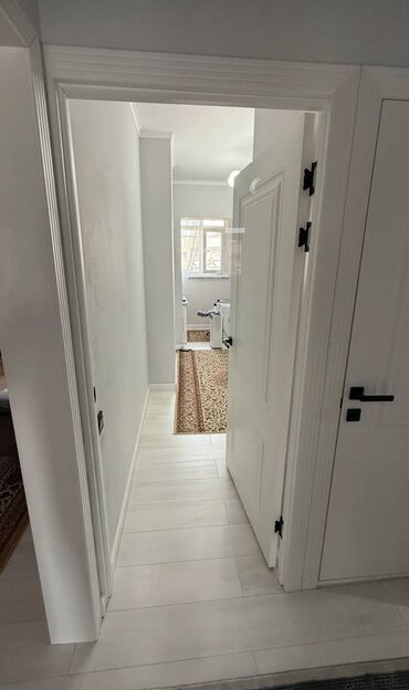снять квартиру в заре: 4 бөлмө, 82 кв. м, 106-серия, 8 кабат, Дизайнердик ремонт