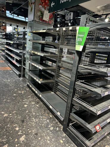 Витрины: Витрины, стеллажи, полки торговые металлические б/у, полка магазинная — 12