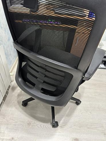 calisma stulu: Erqonomik ofis kreslosu — 2