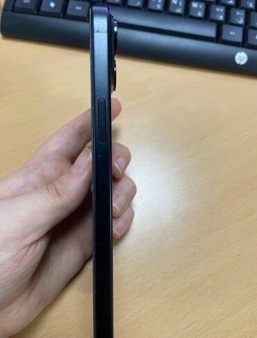 Apple iPhone: IPhone 15 Plus, 128 GB, Black Titanium, Simsiz şarj, Face ID, Sənədlərlə