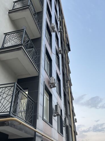 рабочий городок аренда квартир: 2 бөлмө, 72 кв. м, Элитка, 8 кабат, ПСО (өзү оңдоп түзөтүп бүтүү үчүн)