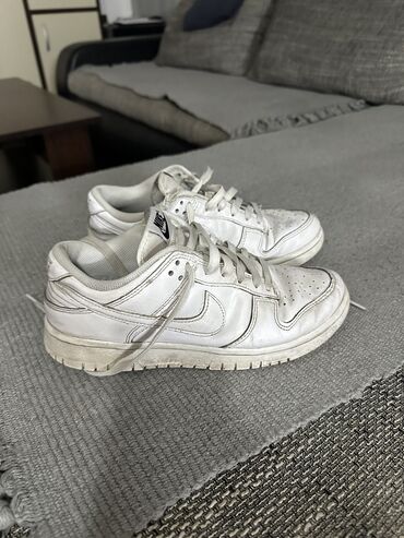 Personal Items: Nike, 38.5, color - White