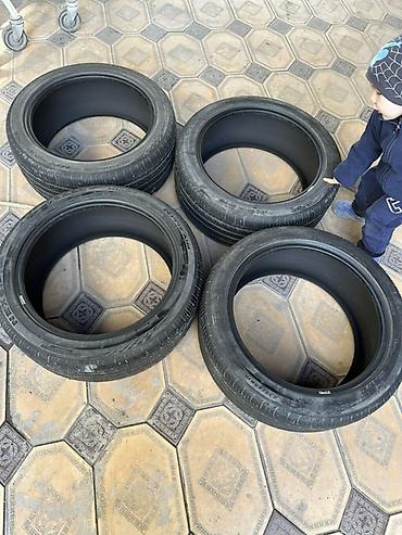 Шины: Комплект летних шин для легкового автомобиля, 4 шт. - Размер: 235/45 — 9