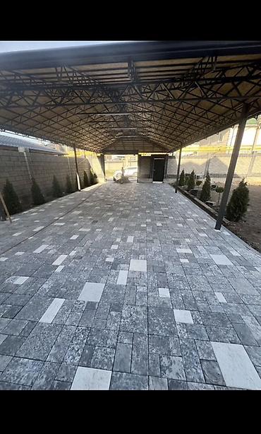 Тротуарная плитка «под мрамор» с установкой - Вид: вибролитая