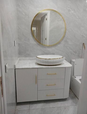 Dolablar: Açılan, 1 qapı Düz dolab, Servant