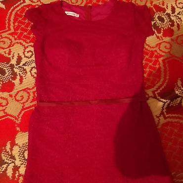 Вечерние платья: Элегантные женские платья (2 шт.) 1) Бордовое кружевное платье: - — 3