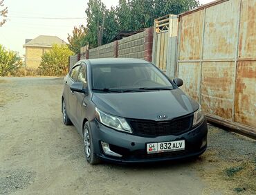 разноширокие шины: Kia Rio: 2013 г., 1.6 л, Автомат, Бензин, Седан