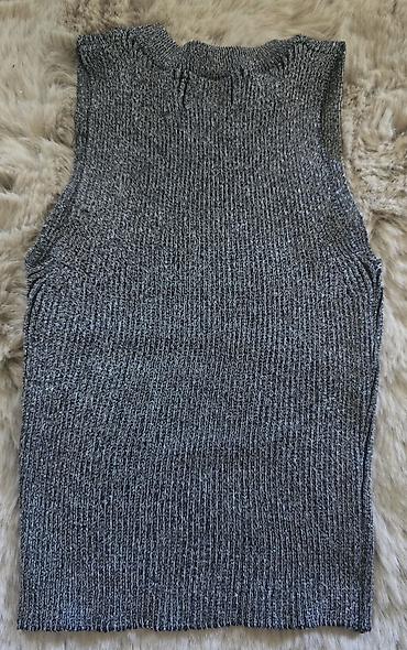 mexx srbija: Diesel top majica knit. Ima znak napred. Jako je kvalitetna, ali — 4