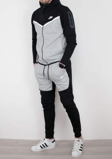 Trenerke: TOP PONUDA Veličine S M L XL XXL Cena 4400 dinara Moguca zamena — 6