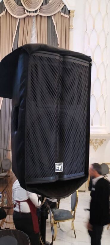 Dinamiklər və kolonkalar: İşlənmiş Yamaha Kolonka, Növ - Toy üçün, rəng - Qara — 10