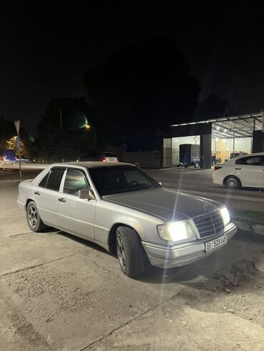 немецкий набор ключ: Mercedes-Benz W124: 1993 г., 2.8 л, Механика, Бензин, Седан