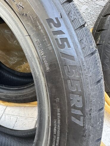 комплект зимней резины: Шины 215 / 55 / R 17, Зима, Комплект, Легковые