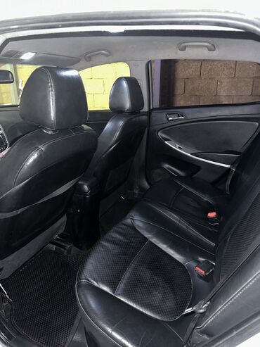 Hyundai: Hyundai Accent: 2011 г., 1.4 л, Автомат, Бензин, Хэтчбэк — 10