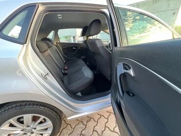 corsa c: Automobil Volkswagen Polo, pogodan za gradsku vožnju i kraća
