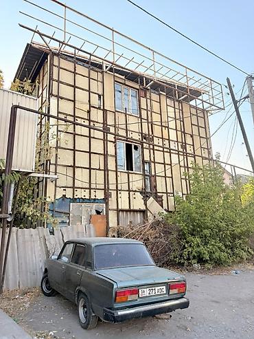 эмиль: Сдаю 3 этажное здание общей площадью 750 м2 . Каждый этаж по 250 м2 — 2