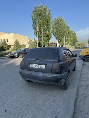 купить автомобиль маз в бишкеке: Volkswagen Golf: 1995 г., 1.6 л, Механика, Бензин, Хетчбек