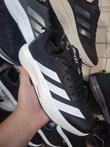 Мужские кроссовки, 40, 40.5, 41, Adidas, Новый, цвет - Черный, Бесплатная доставка, Платная доставка