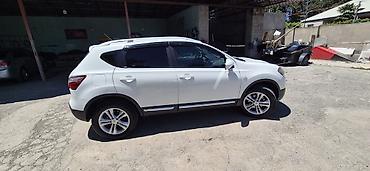nissan note 2013: Nissan Qashqai: 2 l | 2013 il Krossover — 4