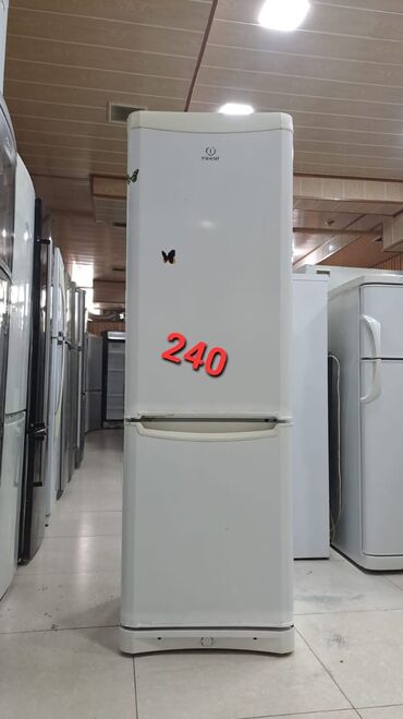 Ət çəkən maşınlar: İşlənmiş 2 qapılı Beko Soyuducu Satılır