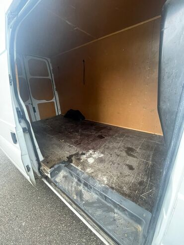 Ford: Ford Transit: 2.4 l | 2007 il 246000 km Van body type — 6