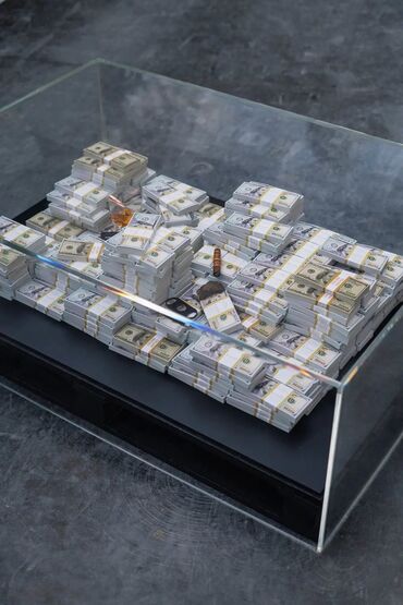 Мебель на заказ: Кратко о нас ⬇️ “Мы создаём дизайнерские столы в премиум-стиле — 8