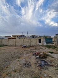 Torpaq sahələrinin satışı: 4 sot, Mülkiyyətçi, Bələdiyyə — 1