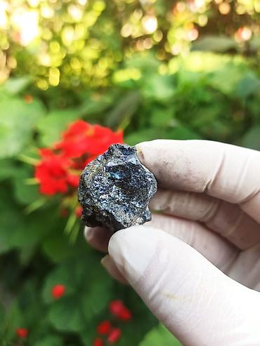 Aksesuarlar: Təbii Daşların Satışı | Bornite • Magnetite | Orijinal Kolleksiya — 10
