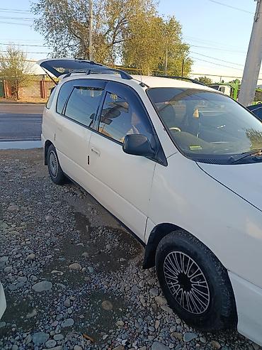 Toyota: Toyota Ipsum: 1997 г., 2 л, Автомат, Бензин, Минивэн — 3