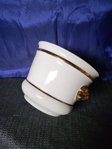 Ostali kućni dekor: Saksija nova Vohenstrauss J.Seltmann Bavaria. 1950g +. Porcelanska — 4