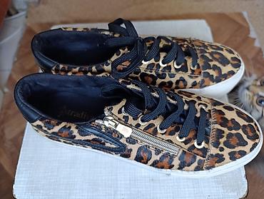 stradivarius: Stradivarius qadın krossovkaları - Dizayn: leopard printli üst hissə — 2