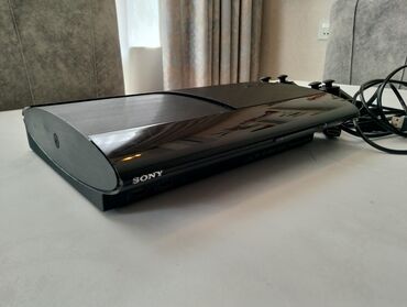 купить сони плейстейшен 3: Sony PlayStation 3 Super Slim 512 gb. icinde 60 eded oyun var. sekilde