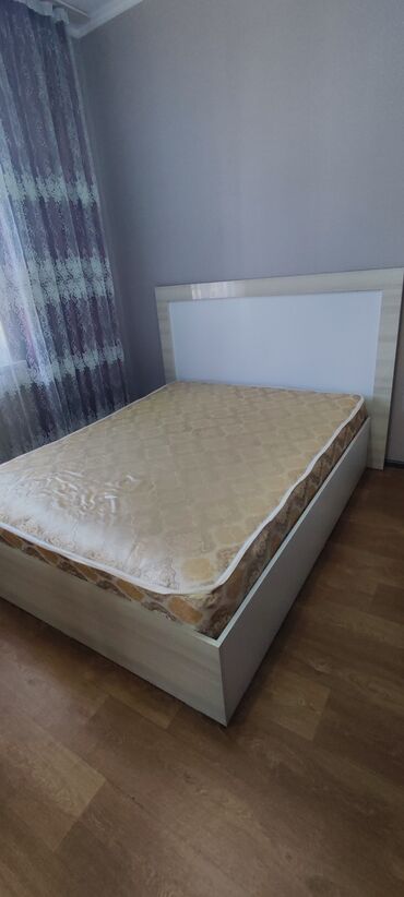продажа двуспальных кроватей: Двуспальная Кровать, Б/у