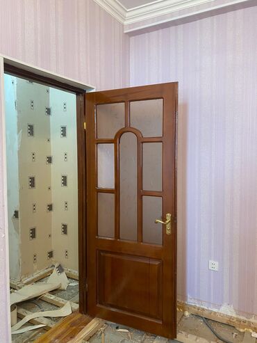 Otaq qapıları: 3 ədəd qapi 90*210 Bir ədədi 30 azn
Ünvan Xalqlar dostluqu