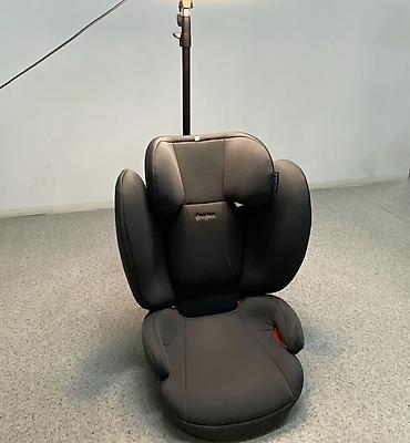 23: Автокресло, цвет - Черный, Б/у — 7
