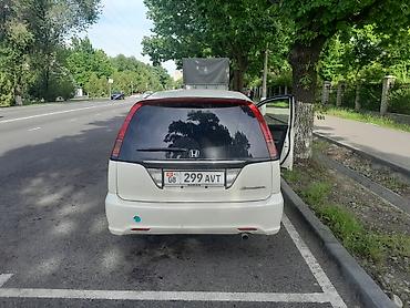 радиатор степвагон: Honda Stream: 2002 г., 1.7 л, Автомат, Бензин, Универсал — 3